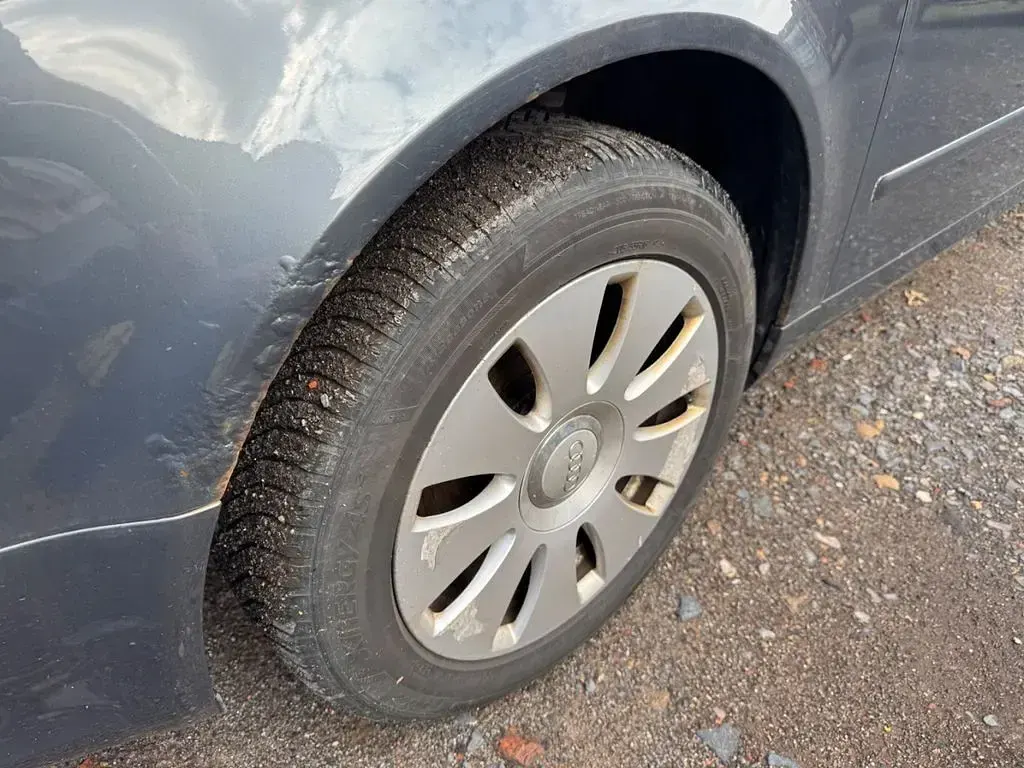 Gebraucht Audi A4 131 PS (96 kW) 2005 Blau Kombi