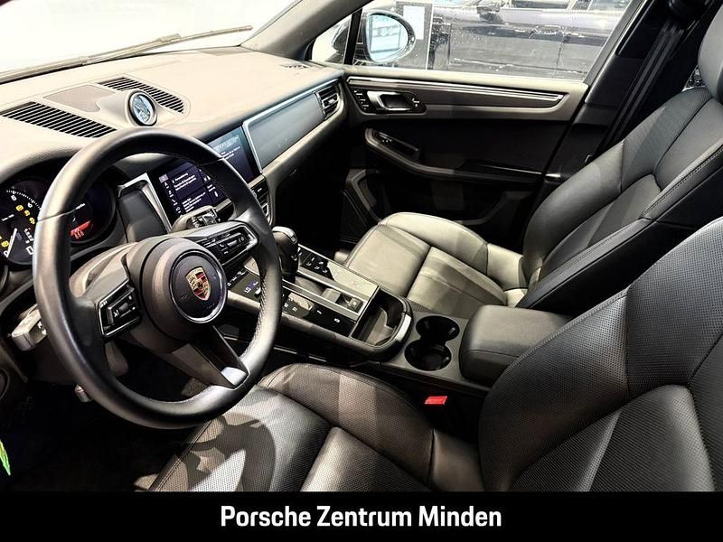 Gebraucht Porsche Macan 265 PS (194 kW) 2024 Schwarz SUV
