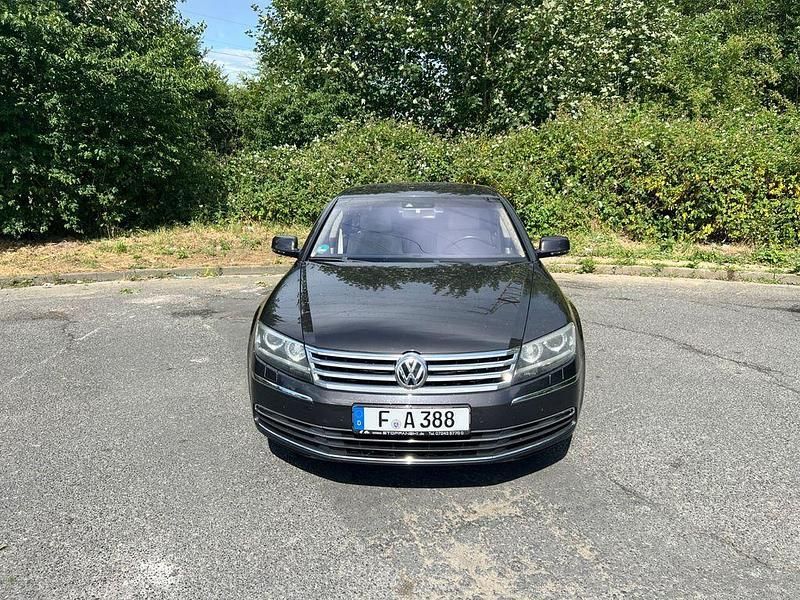 Grau Gebraucht 2014 VW Phaeton Limousine | 22.400 € (Guter Preis) - Bild 1/4