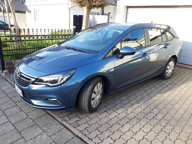 Blau Gebraucht 2017 Opel Astra Edition Kombi | 7.700 € (Guter Preis) - Bild 1/4
