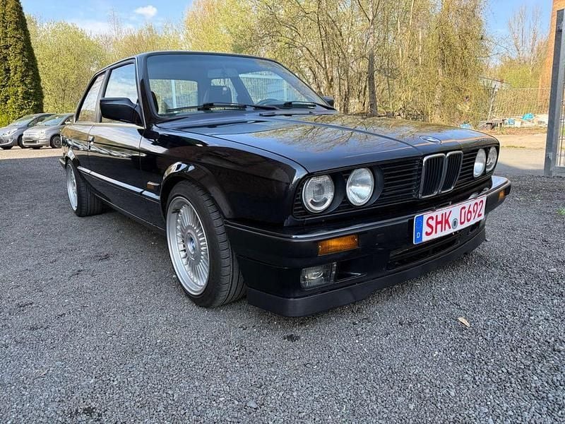 Używany BMW 325 Performance 170 KM (125 kW) 1991 Czarny Coupe
