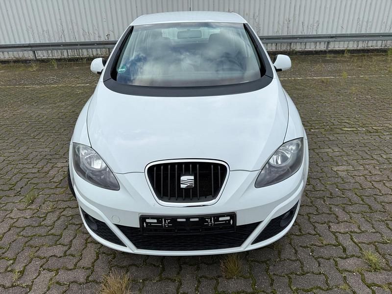 Gebraucht Seat Altea 105 PS (77 kW) 2012 Weiß Van / Kleinbus