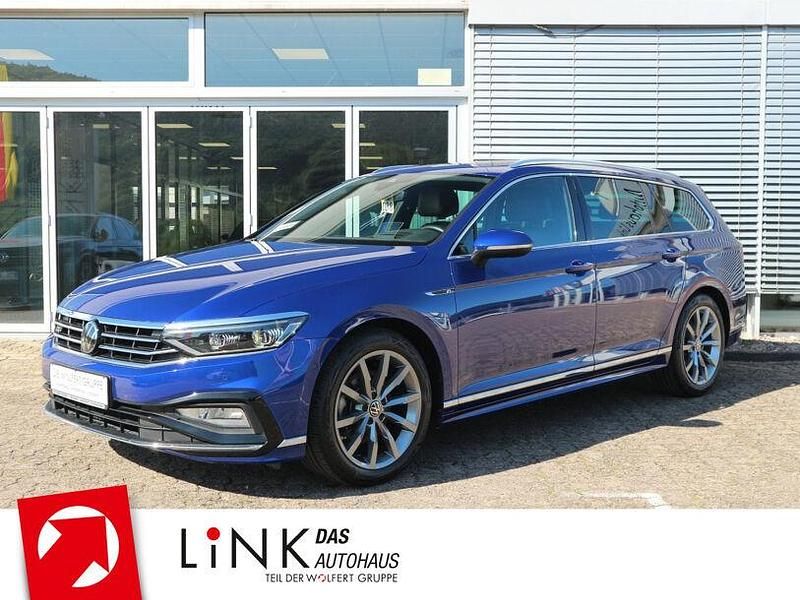 Blau Gebraucht 2023 VW Passat Elegance Kombi | 32.850 € (Etwas zu teuer) - Bild 1/4