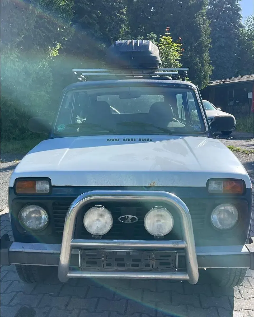 Gebraucht Lada Taiga 83 PS (61 kW) 2013 Blau SUV