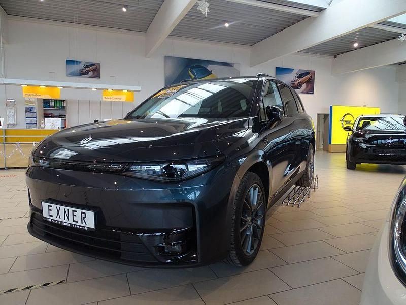 Neu Leapmotor C10 160 kW (218 PS) 2025 Grau SUV