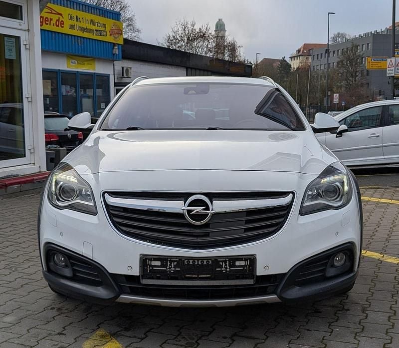 Gebraucht Opel Insignia Country Tourer OPC 170 PS (125 kW) 2017 Weiß Kombi