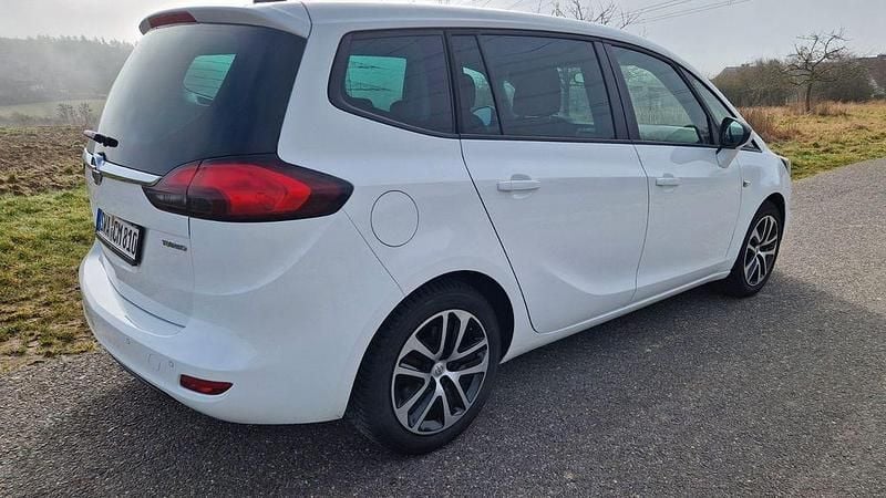 Gebraucht Opel Zafira Tourer 140 PS (102 kW) 2018 Weiß Van / Kleinbus