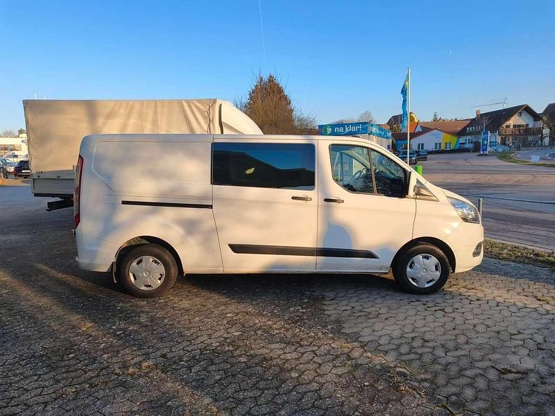 Gebraucht Ford Transit Custom Trend 131 PS (96 kW) 2020 Frozen white Van / Kleinbus