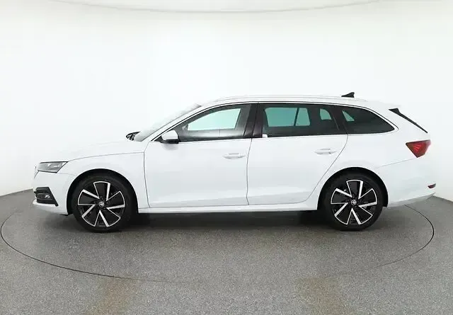 Gebraucht Skoda Octavia Style 150 PS (110 kW) 2020 Weiß Kombi