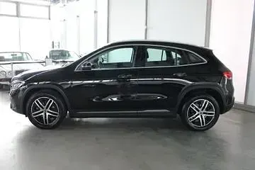 Gebraucht Mercedes GLA200 Business 163 PS (119 kW) 2020 Schwarz SUV