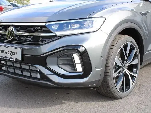 Neu VW T-Roc R-line 150 PS (110 kW) 2025 Indiumgrau metallic SUV