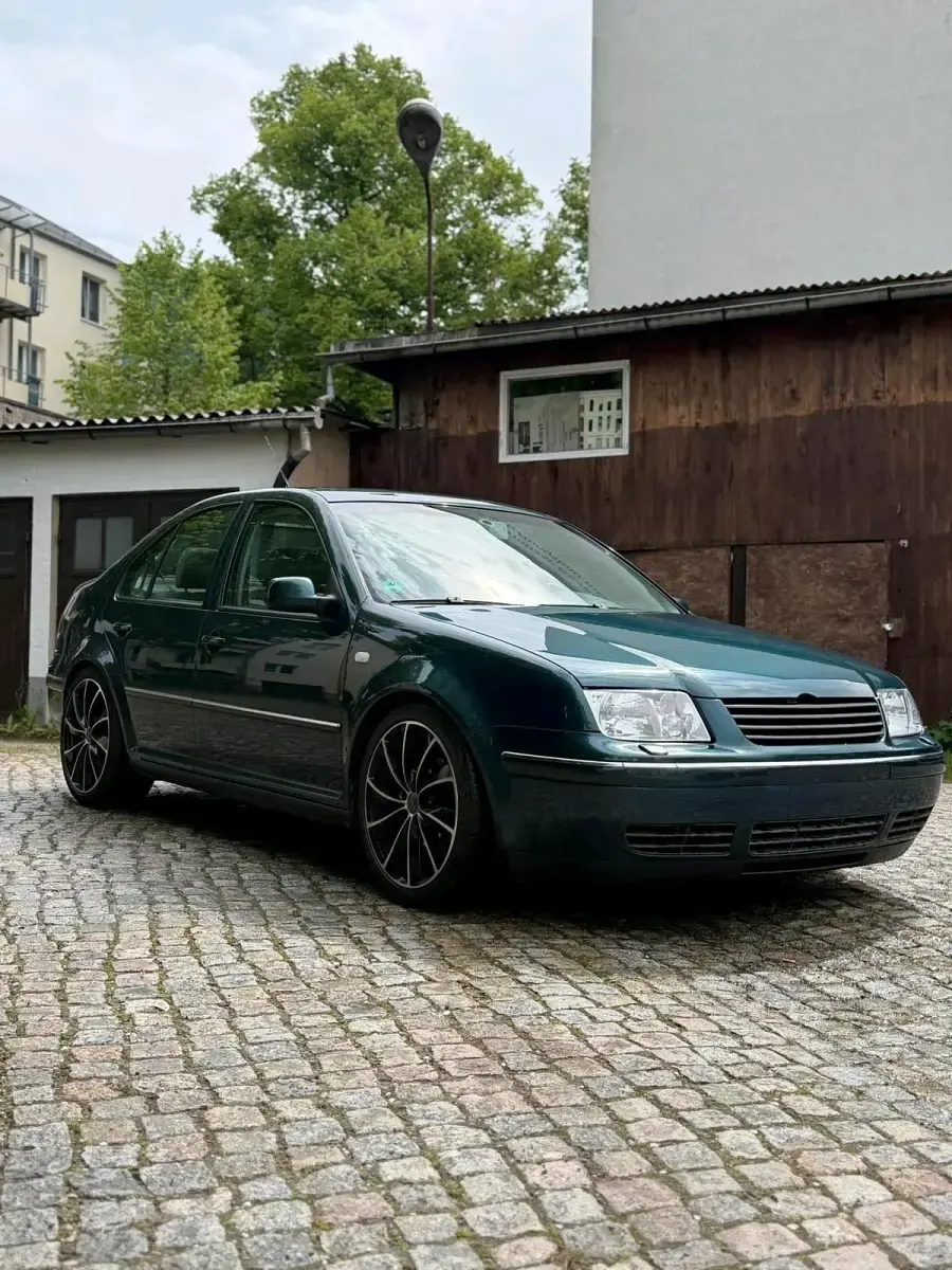 Occasion VW Bora 110 ch (80 kW) 2002 Vert Berline