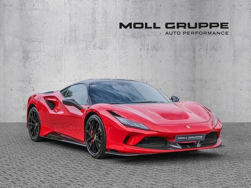 Rosso corsa (rot) Gebraucht 2022 Ferrari F8 Coupé | 324.900 € - Bild 1/4