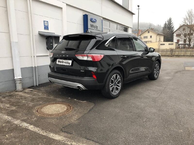 Gebraucht Ford Kuga Titanium 152 PS (111 kW) 2021 Other SUV