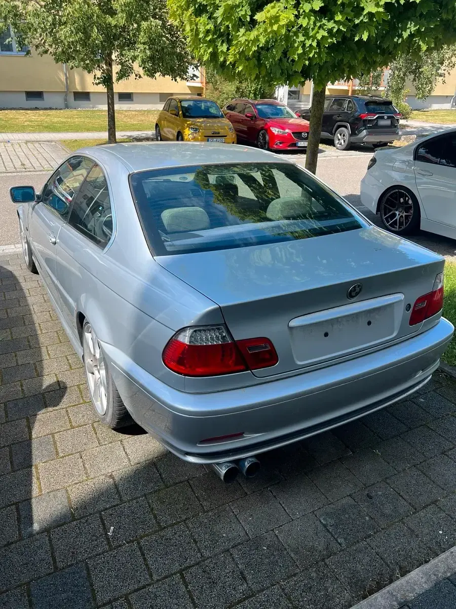 Gebraucht BMW 320 170 PS (125 kW) 2004 Silber Coupé