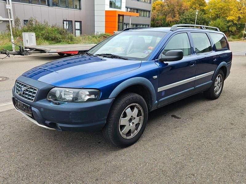 Blau Gebraucht 2002 Volvo XC70 Comfort SUV | 1.850 € (Guter Preis) - Bild 1/4