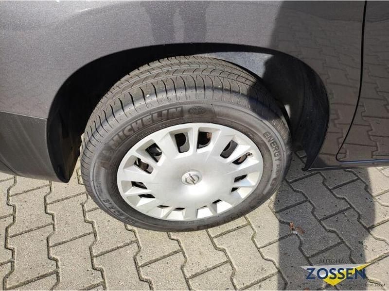 Używany Opel Combo 76 KM (55 kW) 2019 Szary Minivan