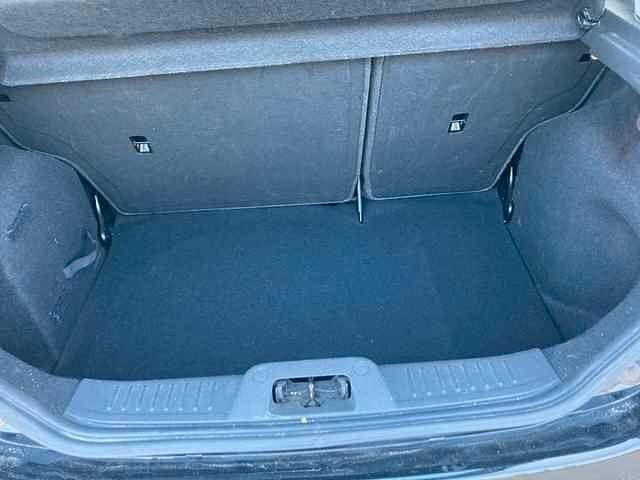 Gebraucht Ford Fiesta Celebration 101 PS (74 kW) 2017 Schwarz Kleinwagen