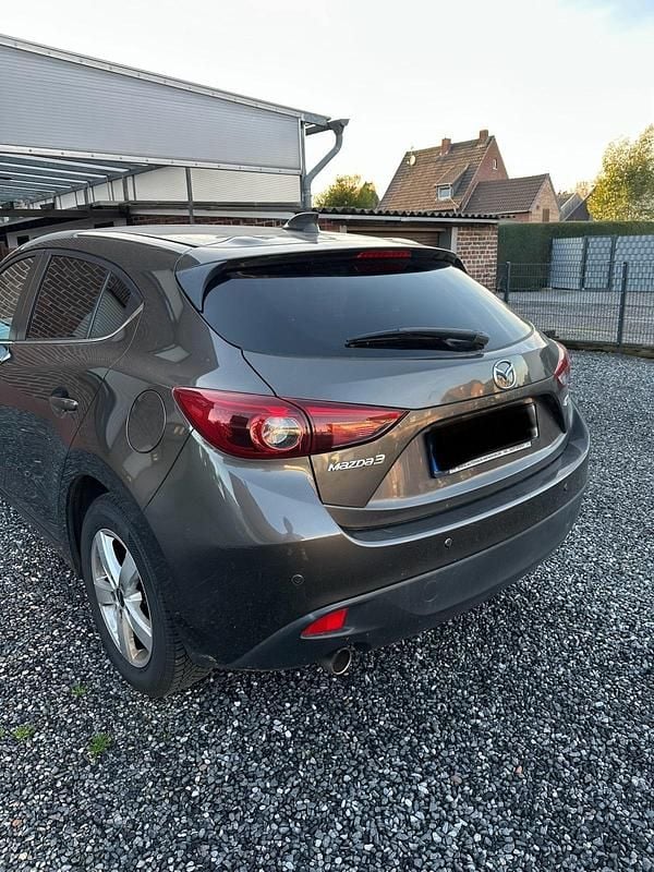 Second-hand Mazda 3 120 CP (88 kW) 2014 Maro Berlinǎ
