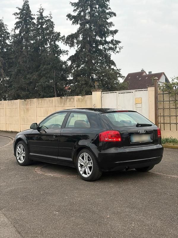 Gebraucht Audi A3 140 PS (102 kW) 2010 Schwarz Kleinwagen