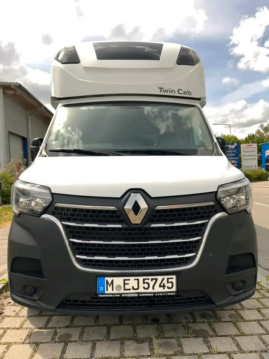 Gebraucht Renault Master 163 PS (119 kW) 2022 Weiß Van / Kleinbus
