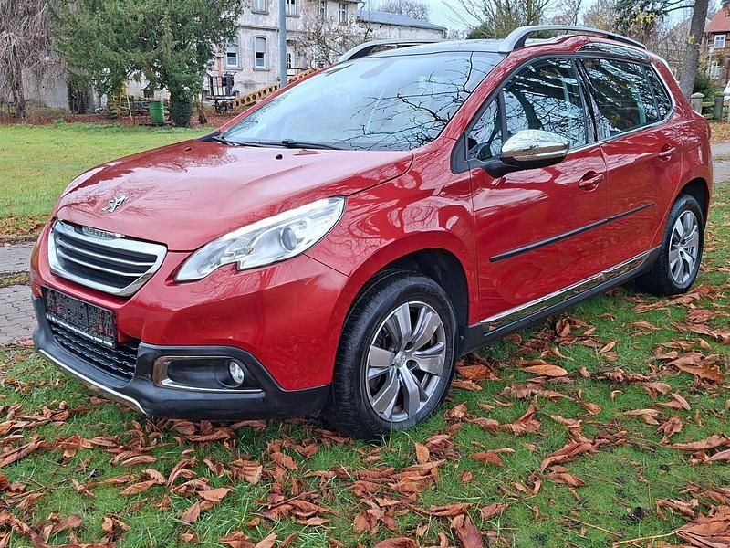 Second-hand Peugeot 2008 Allure 110 CP (80 kW) 2015 Portocaliu SUV
