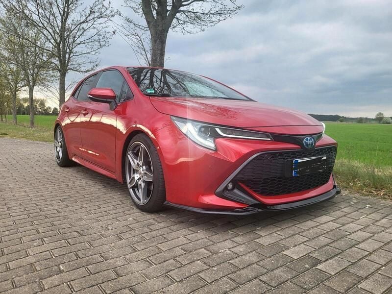 Rot Gebraucht 2020 Toyota Corolla Limousine | 19.200 € (Guter Preis) - Bild 1/4