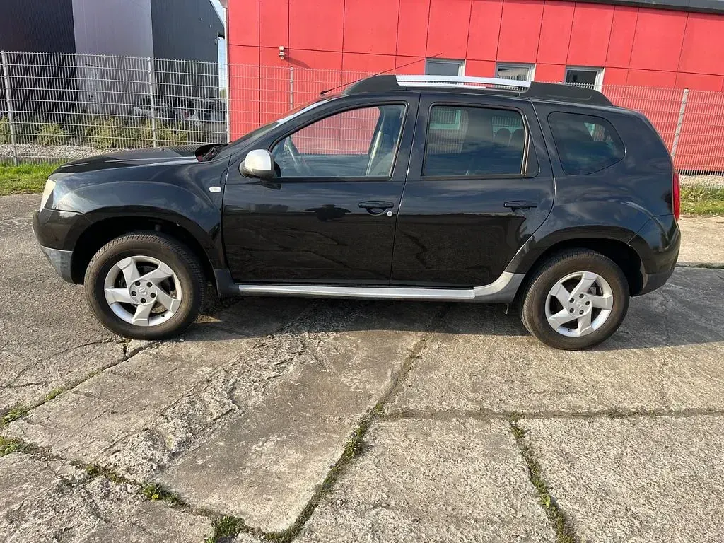 Gebraucht Dacia Duster 105 PS (77 kW) 2011 Schwarz SUV