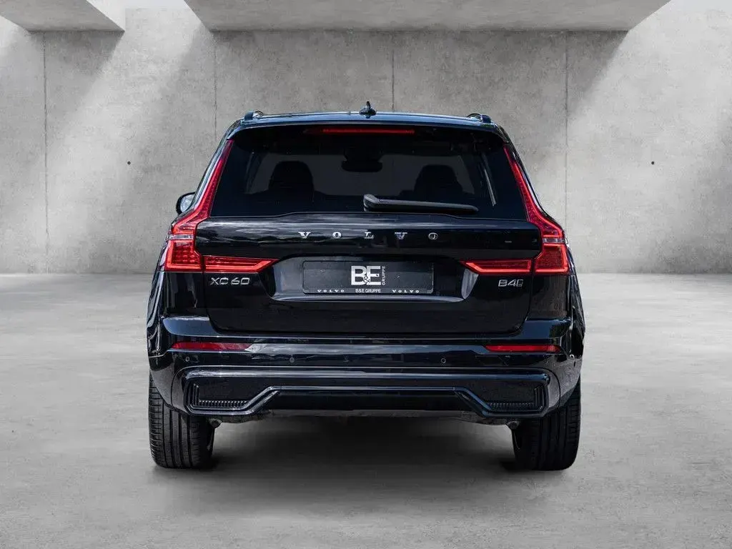 Gebraucht Volvo XC60 Ultimate 197 PS (144 kW) 2023 Schwarz SUV