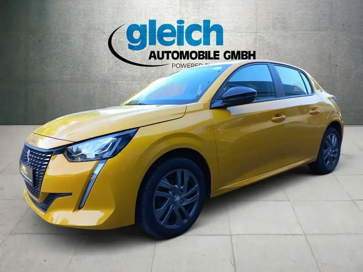 Gebraucht Peugeot 208 Active 75 PS (55 kW) 2022 Gelb Kleinwagen