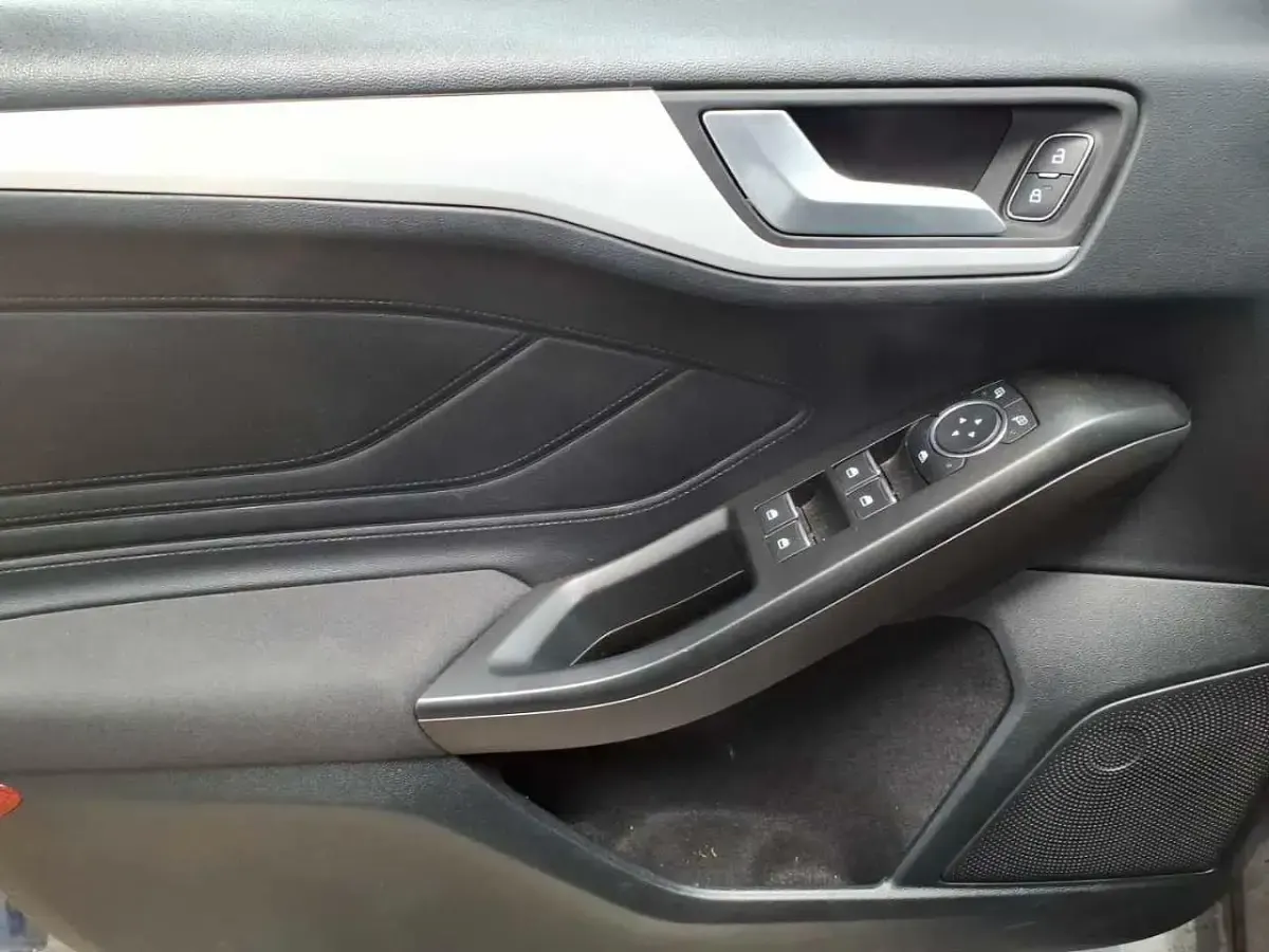 Gebraucht Ford Focus Cool & Connect 150 PS (110 kW) 2021 Blau Kombi