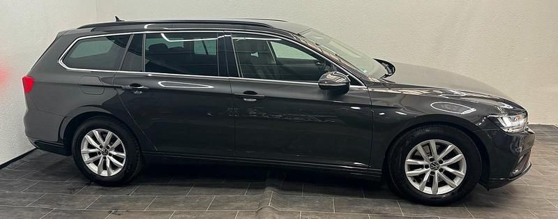 Gebraucht VW Passat Business 150 PS (110 kW) 2020 Grau Kombi
