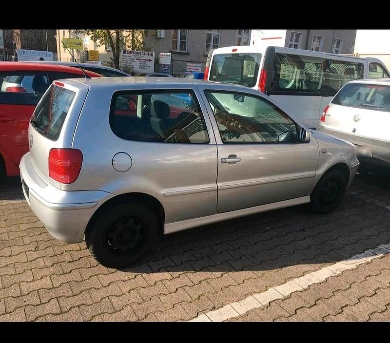 Gebraucht VW Polo 75 PS (55 kW) 2001 Grau Kombi