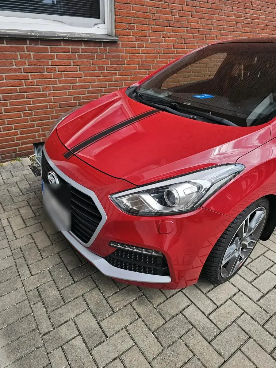 Gebraucht Hyundai i30 Sport 184 PS (135 kW) 2015 Rot Limousine