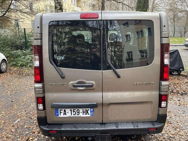 Gebraucht Renault Trafic Zen 125 PS (91 kW) 2018 Beige Van / Kleinbus
