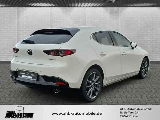 Gebraucht Mazda 3 Selection 162 PS (119 kW) 2021 Snowflake white Limousine