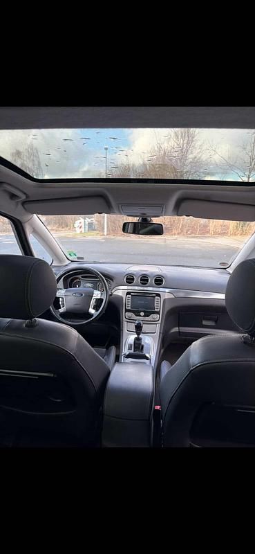 Gebraucht Ford S-MAX S 140 PS (102 kW) 2010 Grau Van / Kleinbus