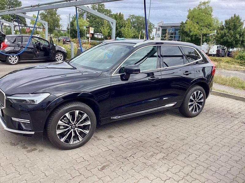 Schwarz Gebraucht 2022 Volvo XC60 Plus SUV | 37.000 € (Fairer Preis) - Bild 1/4