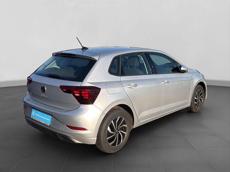 Gebraucht VW Polo Life 80 PS (58 kW) 2023 Silber Kleinwagen