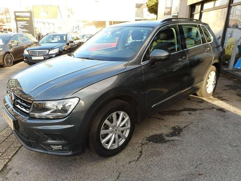 Gebraucht VW Tiguan Comfortline 150 PS (110 kW) 2019 Indiumgrau SUV