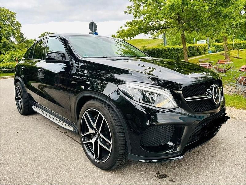 Schwarz Gebraucht 2017 Mercedes GLE43 AMG AMG SUV | 34.500 € (Fairer Preis) - Bild 1/4