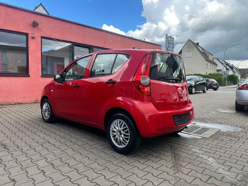 Gebraucht Opel Agila Basis 65 PS (47 kW) 2009 Rot Kleinwagen