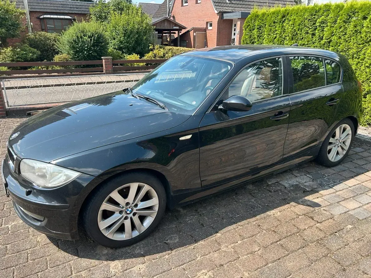 Gebraucht BMW 118 143 PS (105 kW) 2008 Schwarz Kleinwagen