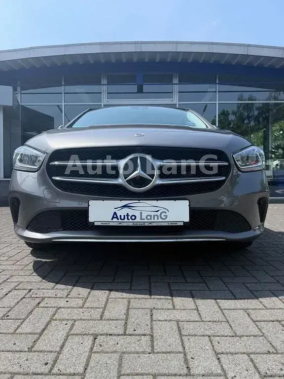 Gebraucht Mercedes B250 160 PS (117 kW) 2021 Grau Kleinwagen
