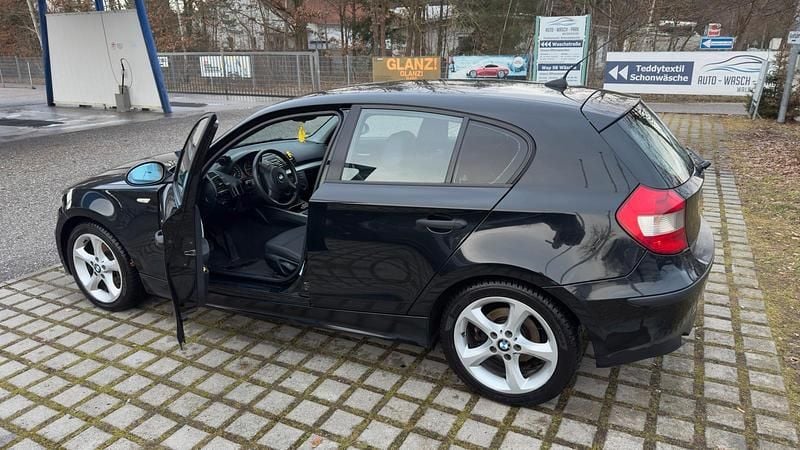 Gebraucht BMW 120 164 PS (120 kW) 2006 Schwarz Kleinwagen