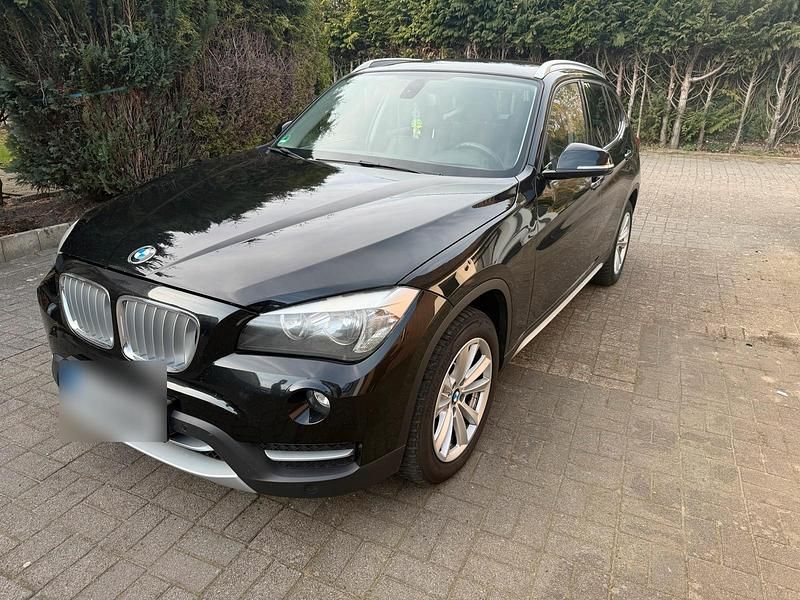 Gebraucht BMW X1 143 PS (105 kW) 2012 Schwarz SUV