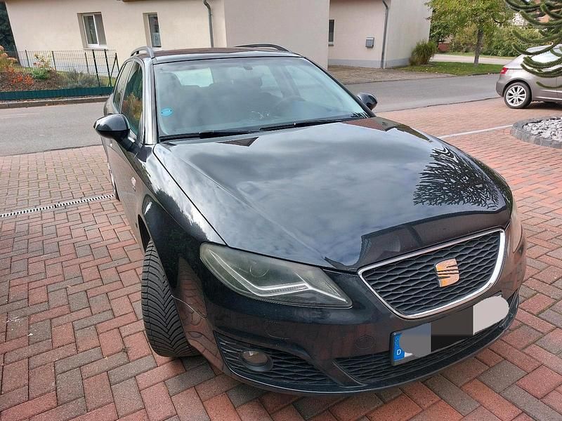 Schwarz Gebraucht 2012 Seat Exeo Kombi | 4.500 € (Etwas zu teuer) - Bild 1/4