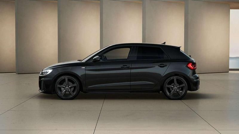 Gebraucht Audi A1 S-Line 116 PS (85 kW) 2026 Mythosschwarz metallic SUV
