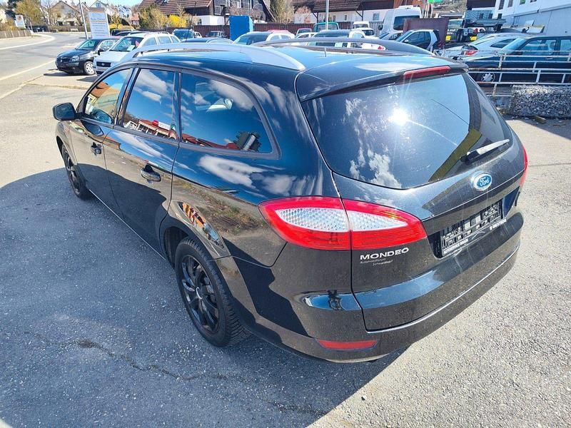 Gebraucht Ford Mondeo Titanium 145 PS (106 kW) 2010 Schwarz Kombi