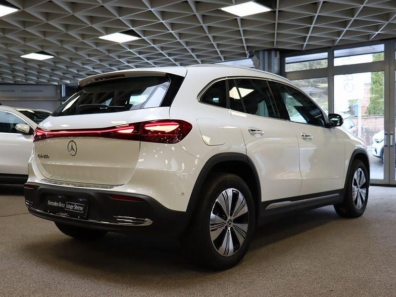Gebraucht Mercedes EQA250 Progressive 139 kW (190 PS) 2025 Weiß SUV